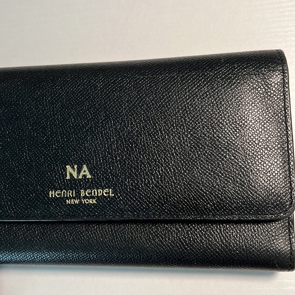 Henri Bendel Uptown Wallet - Picture 5 of 7
